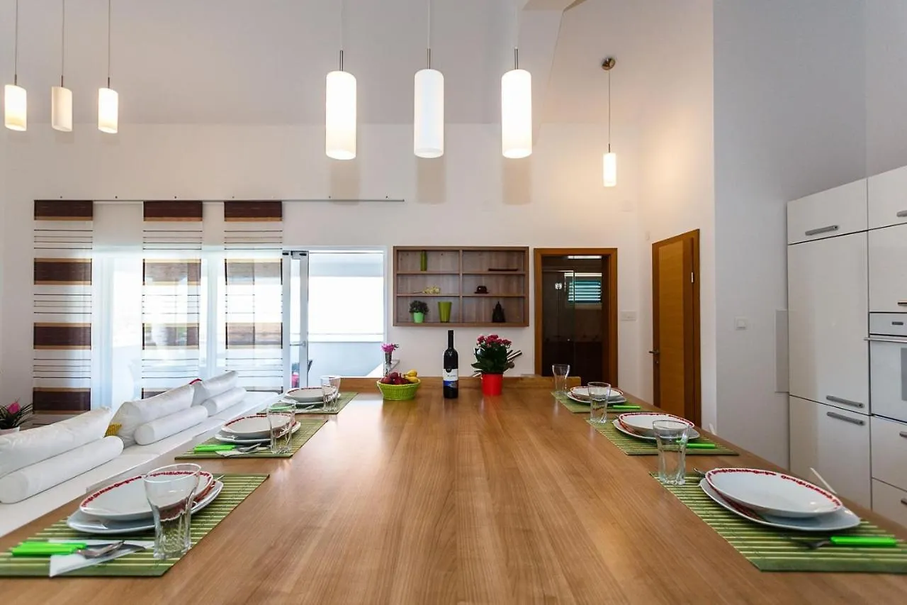 Apartment Adria 3 Malinska