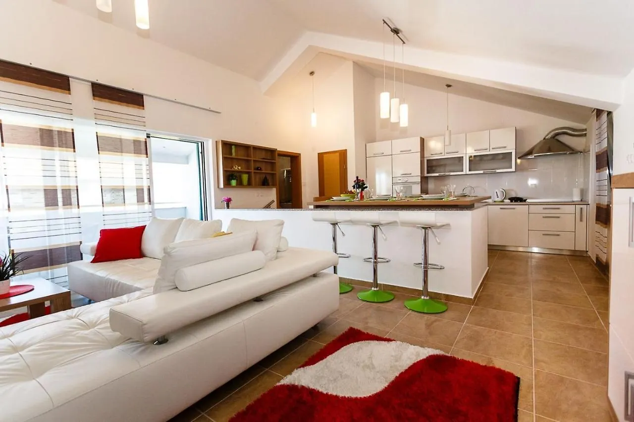 Apartment Adria 3 Malinska