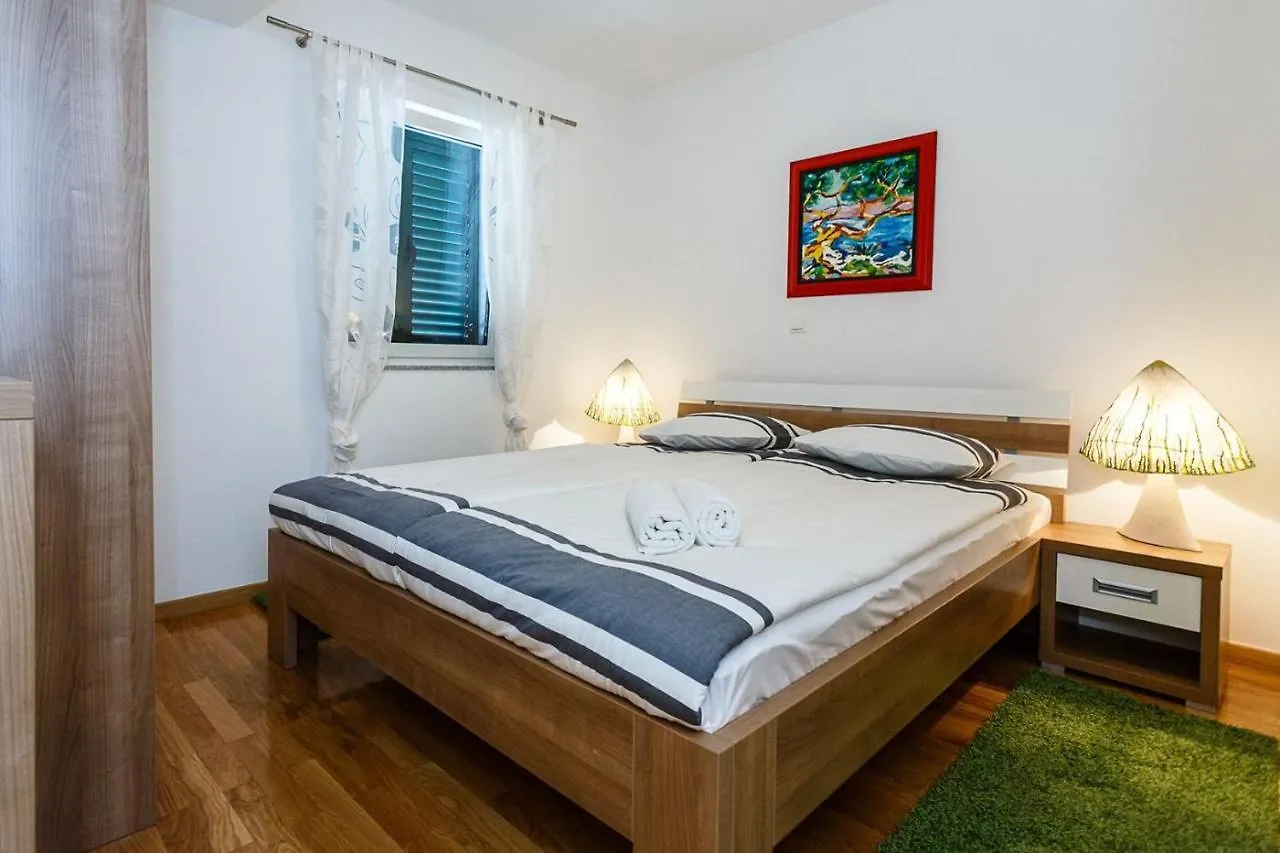 Apartment Adria 3 Malinska Croatia