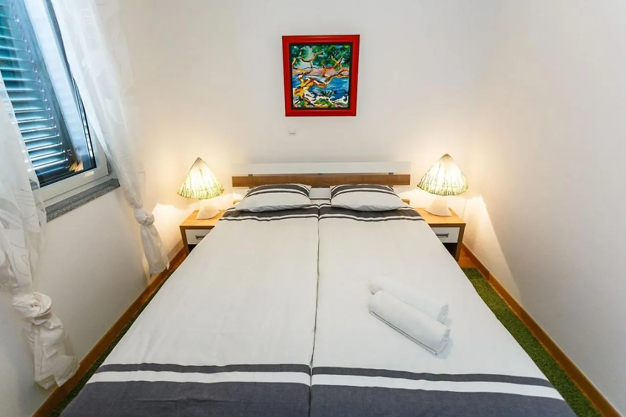 Apartment Adria 3 Malinska 0*,  Croatia