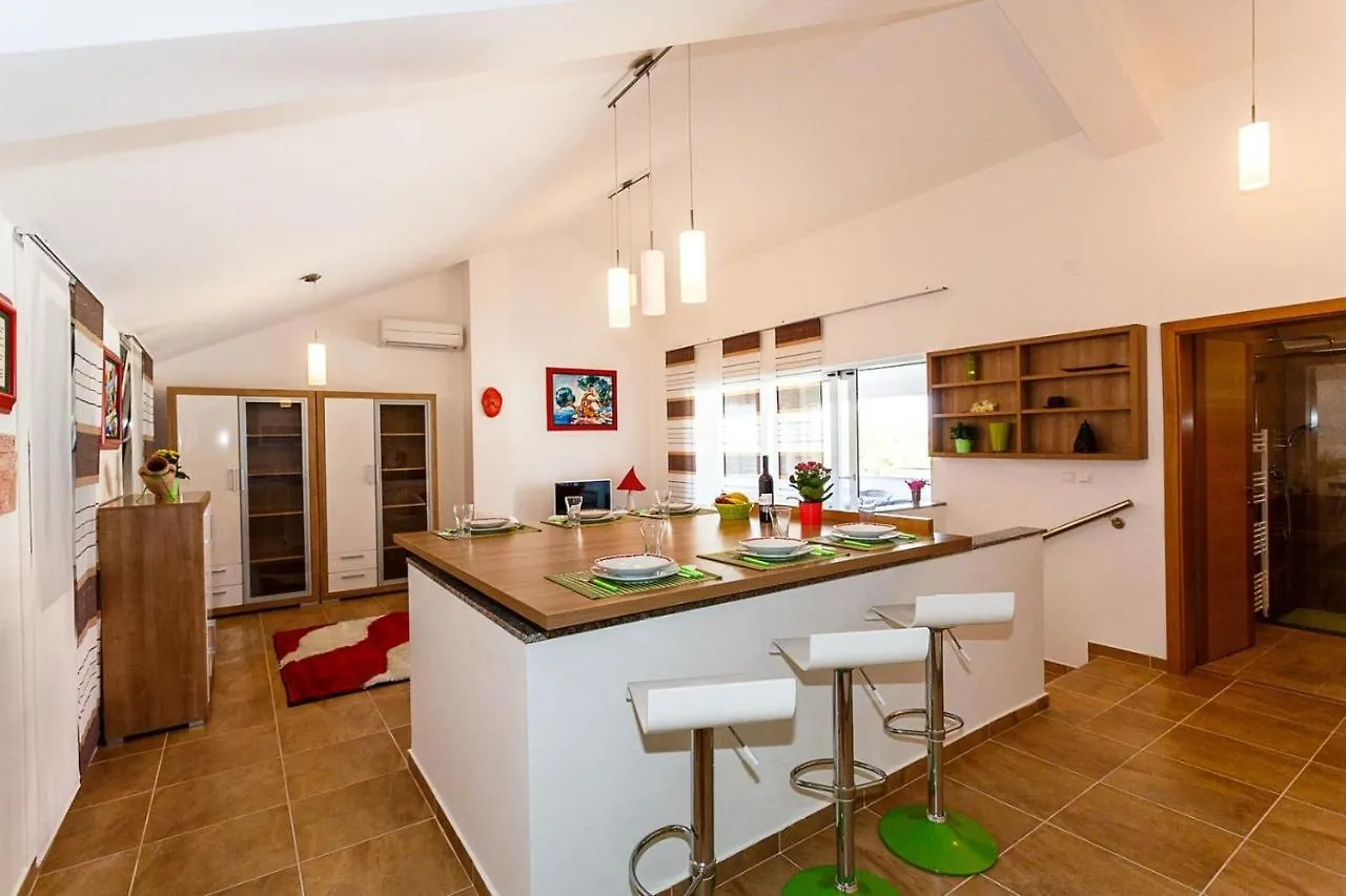 Apartment Adria 3 Malinska