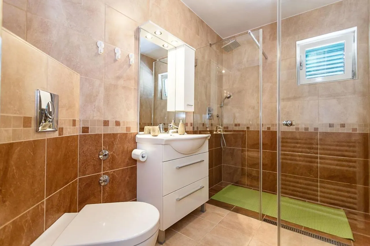 Apartment Adria 3 Malinska