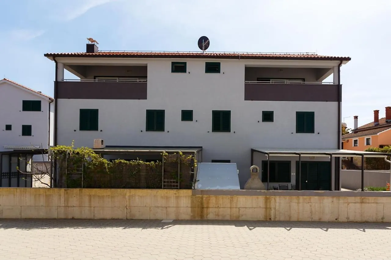 Apartment Adria 3 Malinska